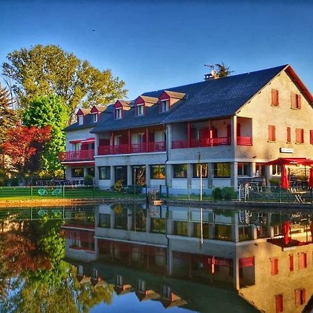 Le Lac Des Moines Hotel Condat  Eksteriør billede