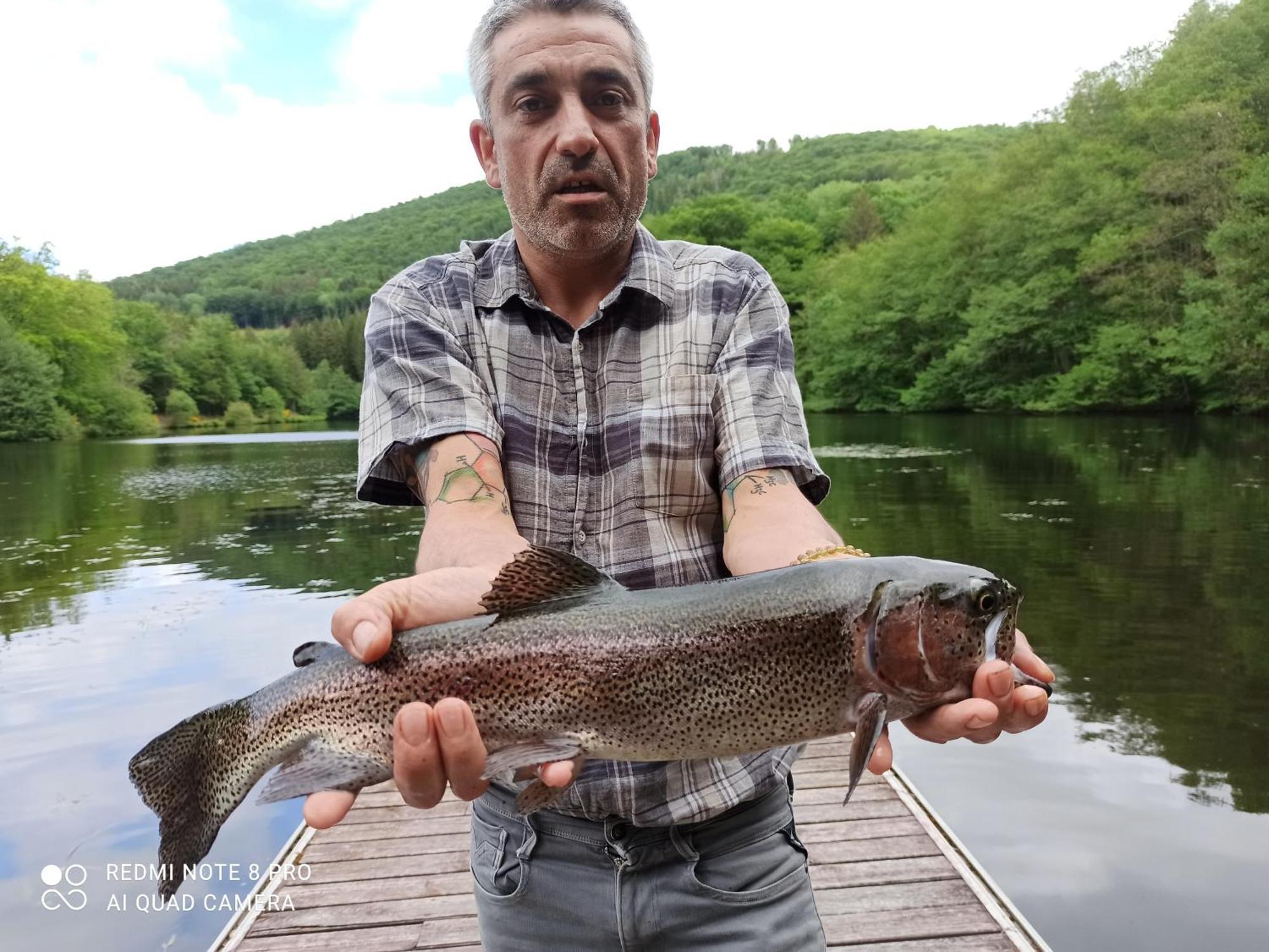 Le Lac Des Moines Condat  Eksteriør billede